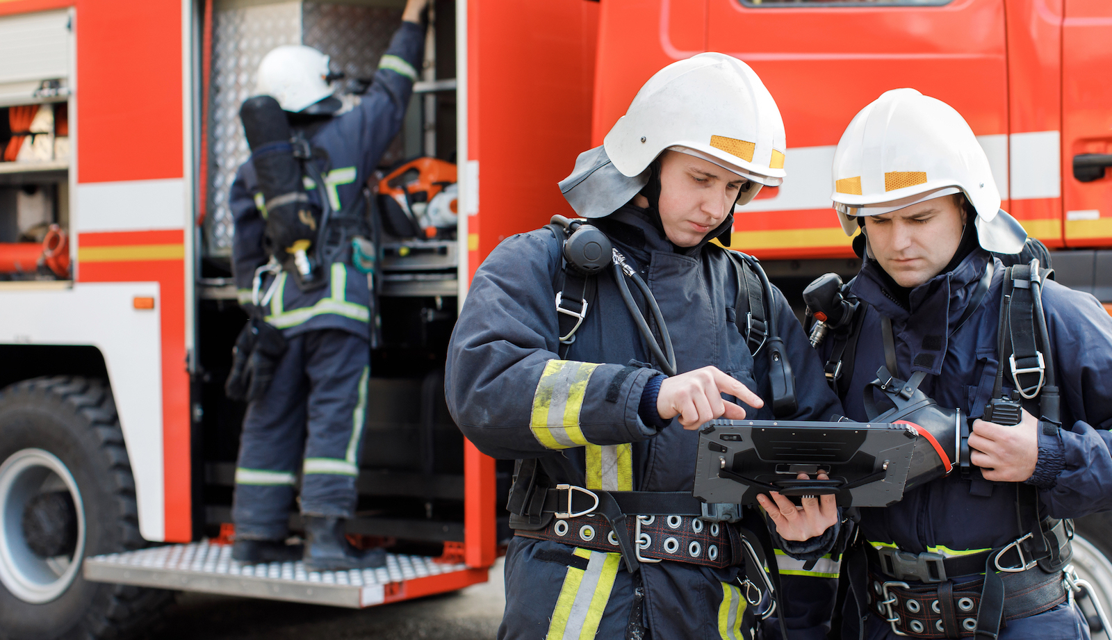 benefits of rugged laptops for first responders 